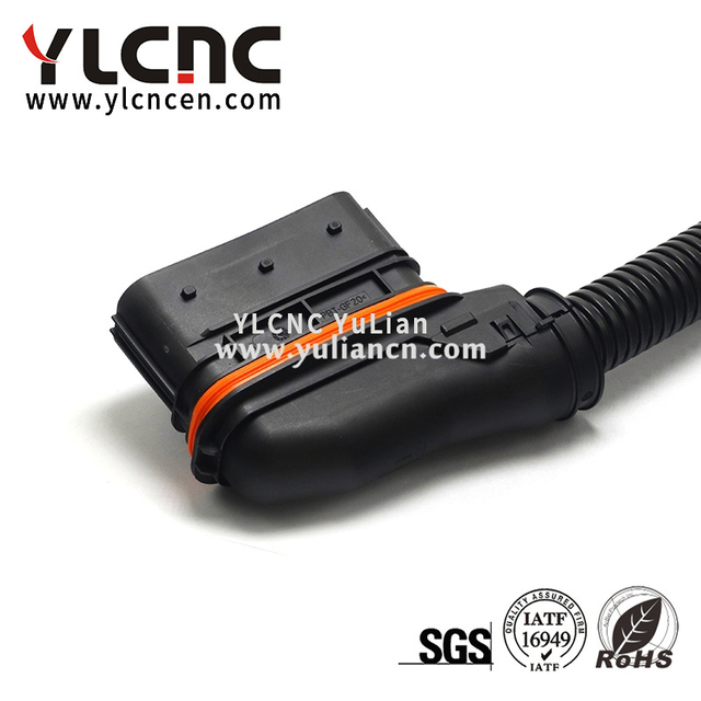 YLCNC 1-1718324-1 62 PIN Dcu Urea Pump Computer Board Connector Automotive Harness Socket